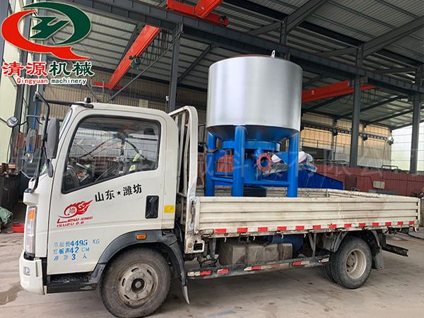 發(fā)往云南某地造紙高濃水力碎漿機(jī)